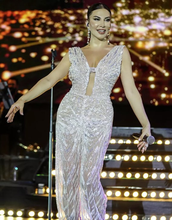 Ebru Yaşar'dan sürpriz düet...